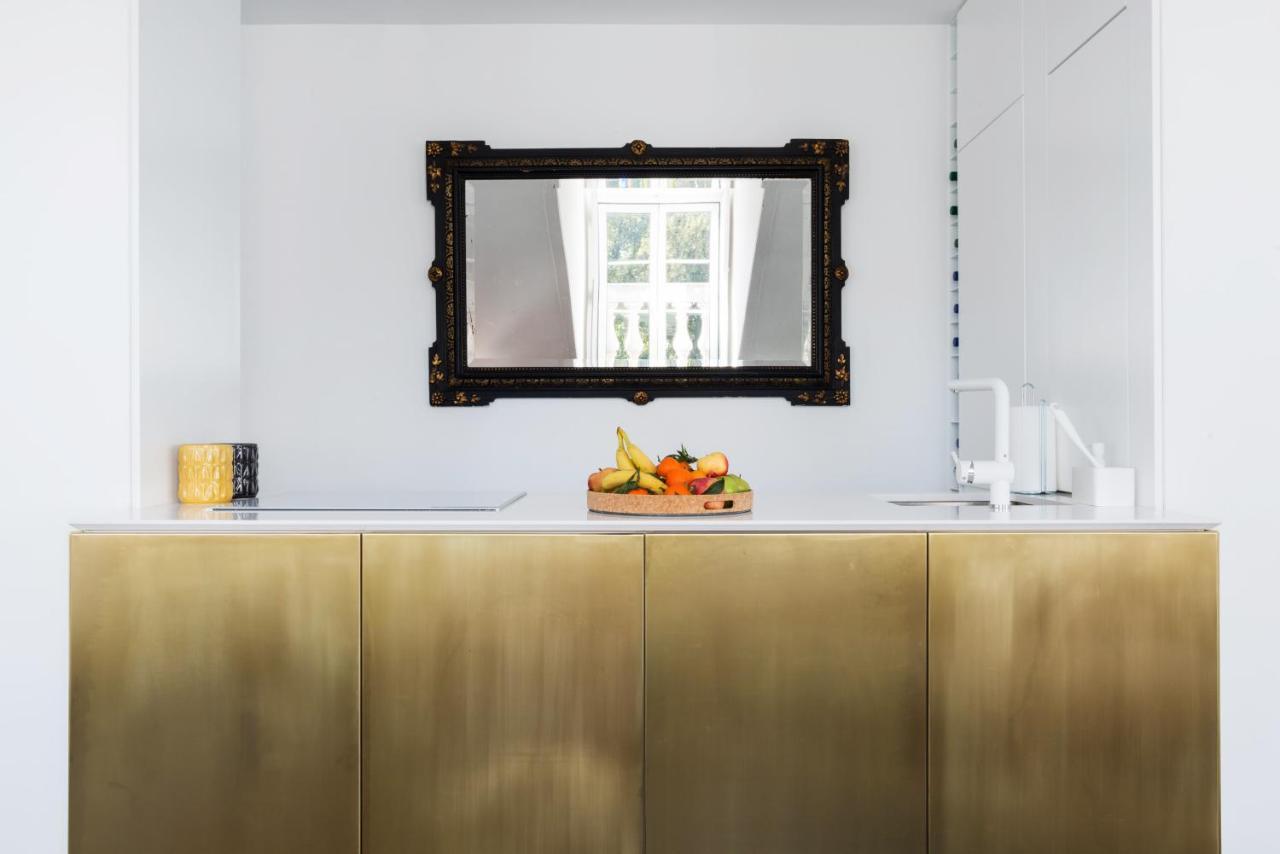 Principe Real Charming Garden View Flat At The Heart Of Lisbon Appartement Buitenkant foto