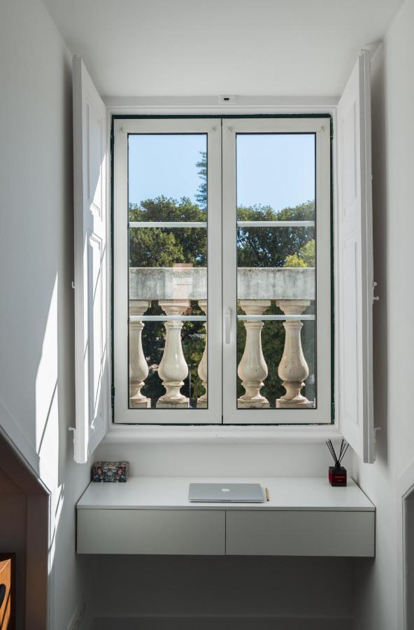 Principe Real Charming Garden View Flat At The Heart Of Lisbon Appartement Buitenkant foto