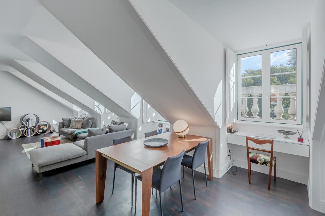 Principe Real Charming Garden View Flat At The Heart Of Lisbon Appartement Buitenkant foto